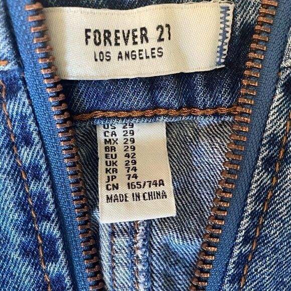 Forever 21 dark blue mini skirt with front zipper - Picture 4 of 6